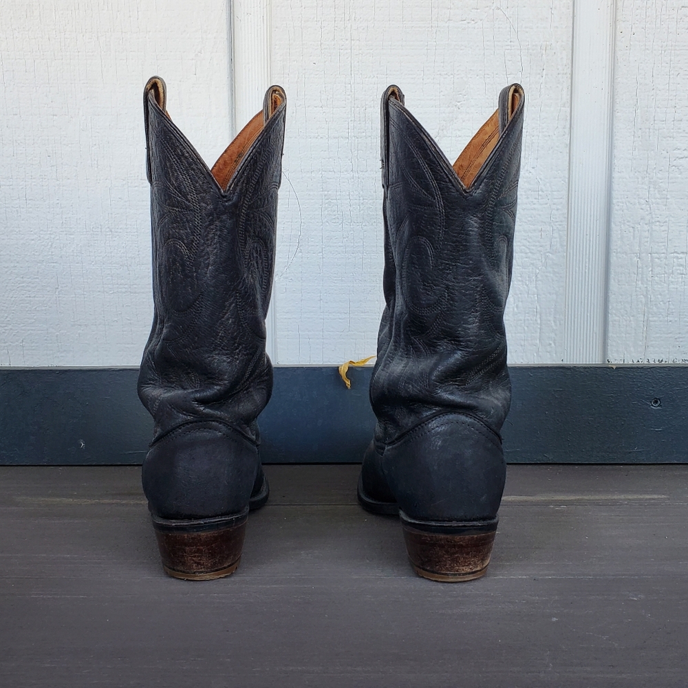 Dingo Black Heeled Boots with Classic Western Style - Picture 7 of 10